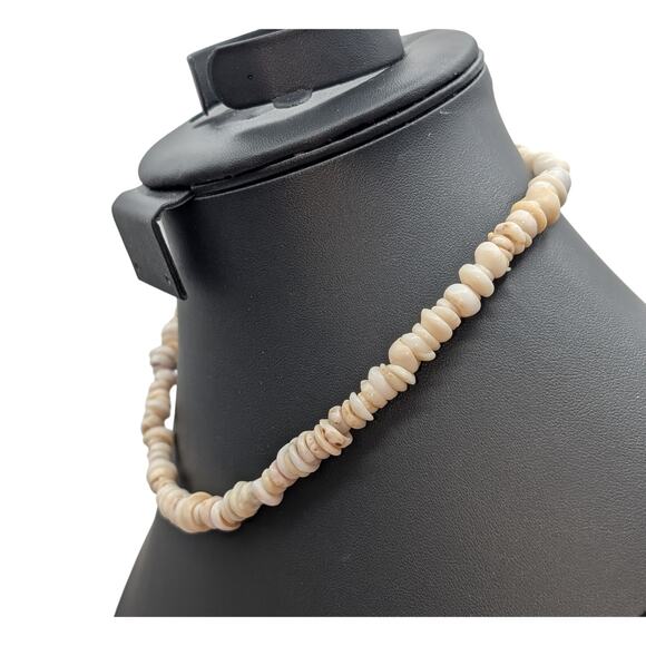 Vintage Genuine Puka Shell 16.5" Barrel Clasp Necklace - Picture 2 of 5